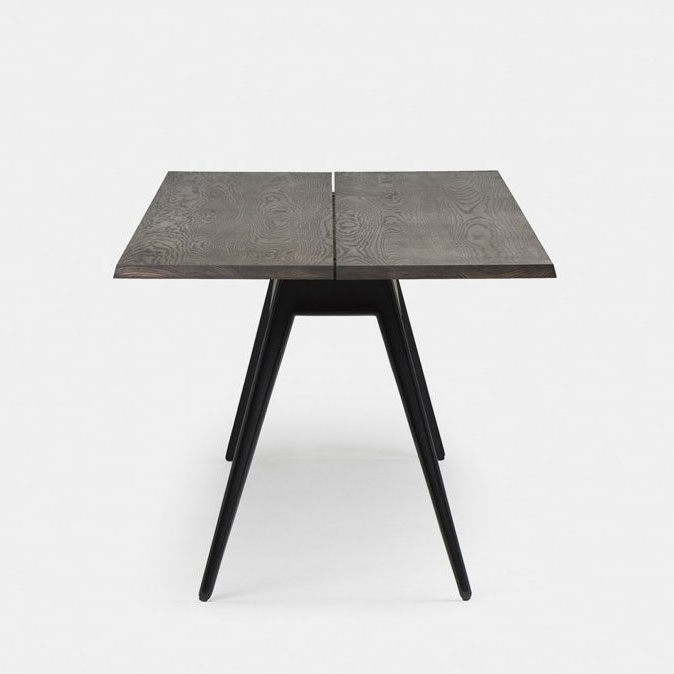 LUV Interior Hamburg - Shop - De La Espada - Welles Table