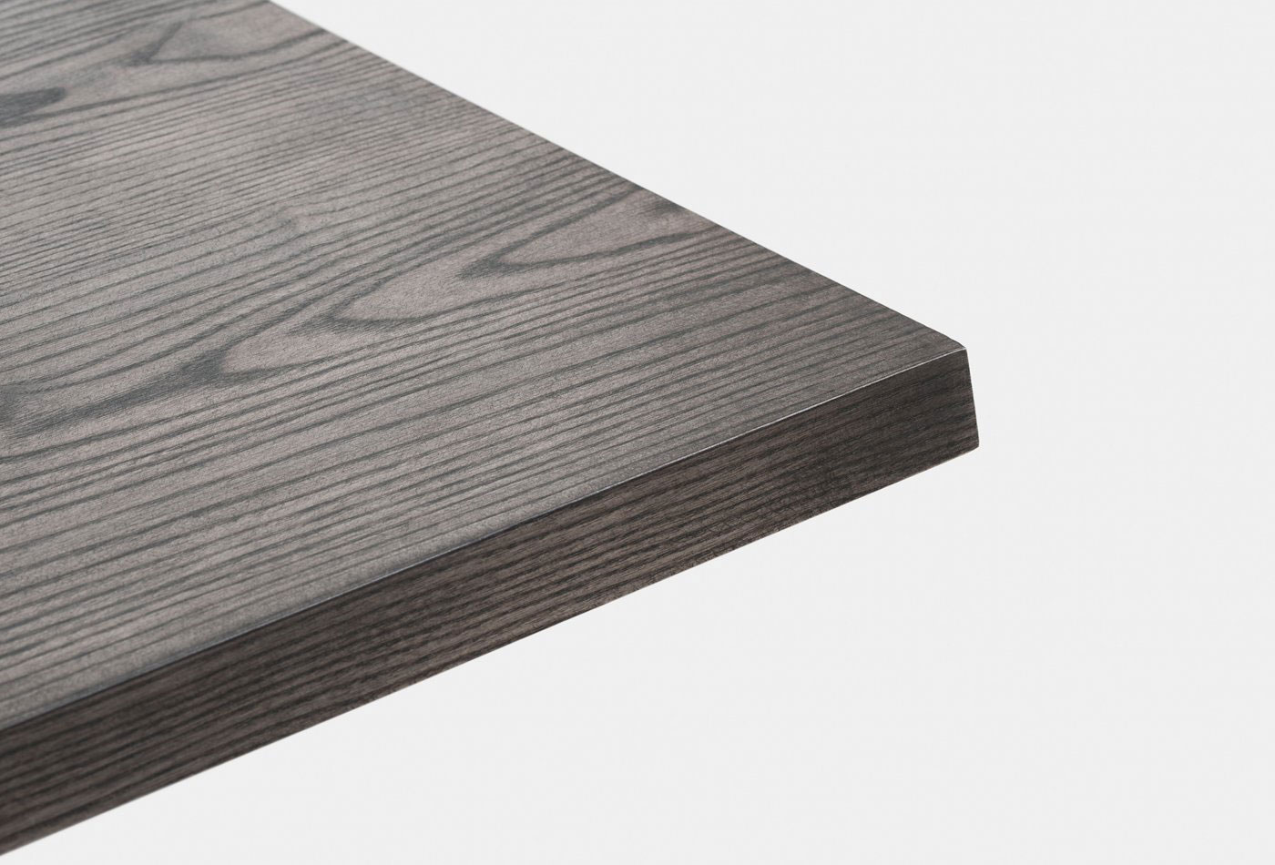 LUV INTERIOR HAMBURG - Welles Table LUV INTERIOR HAMBURG - Welles Table