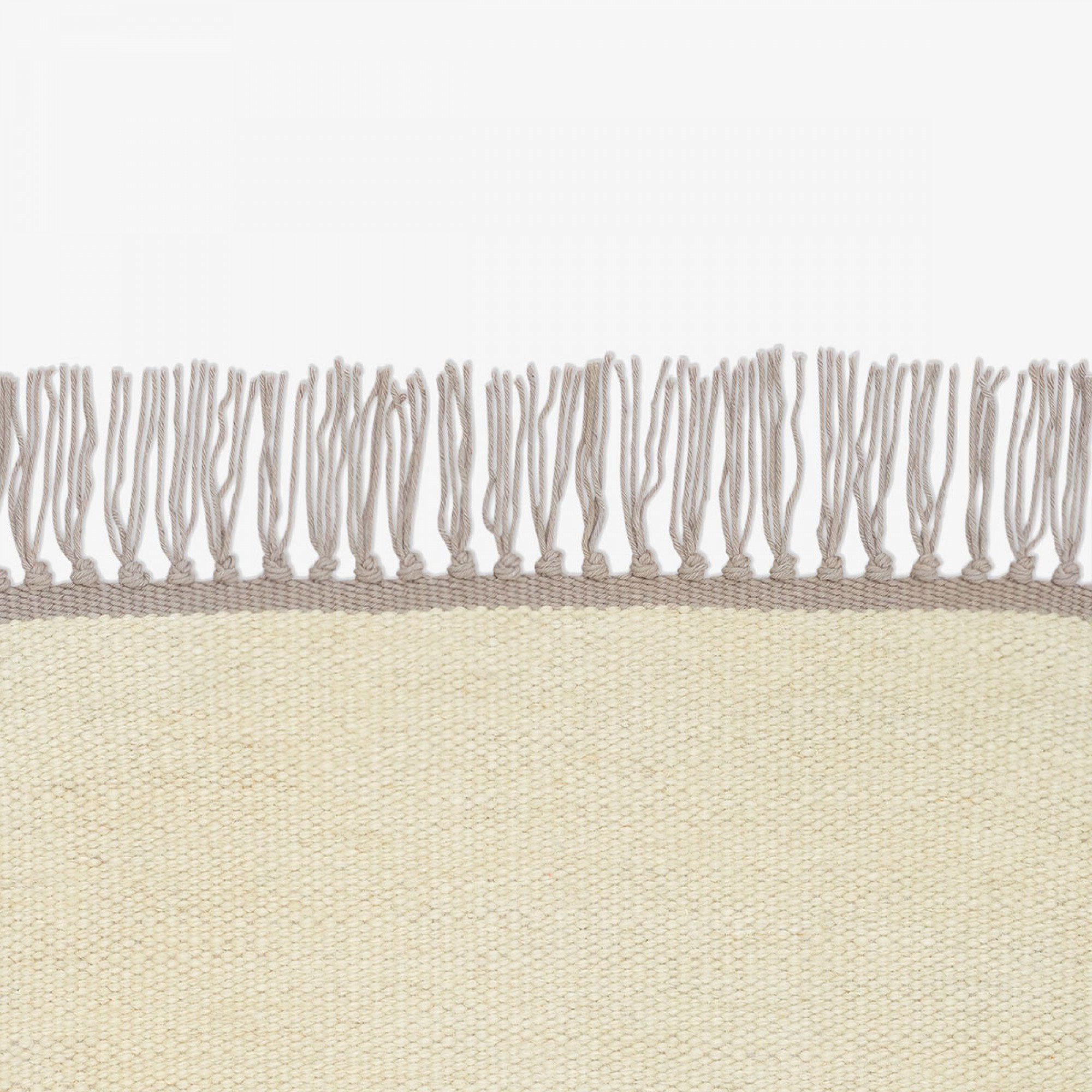 LUV INTERIOR HAMBURG - Vintage Cross Colored Fringes