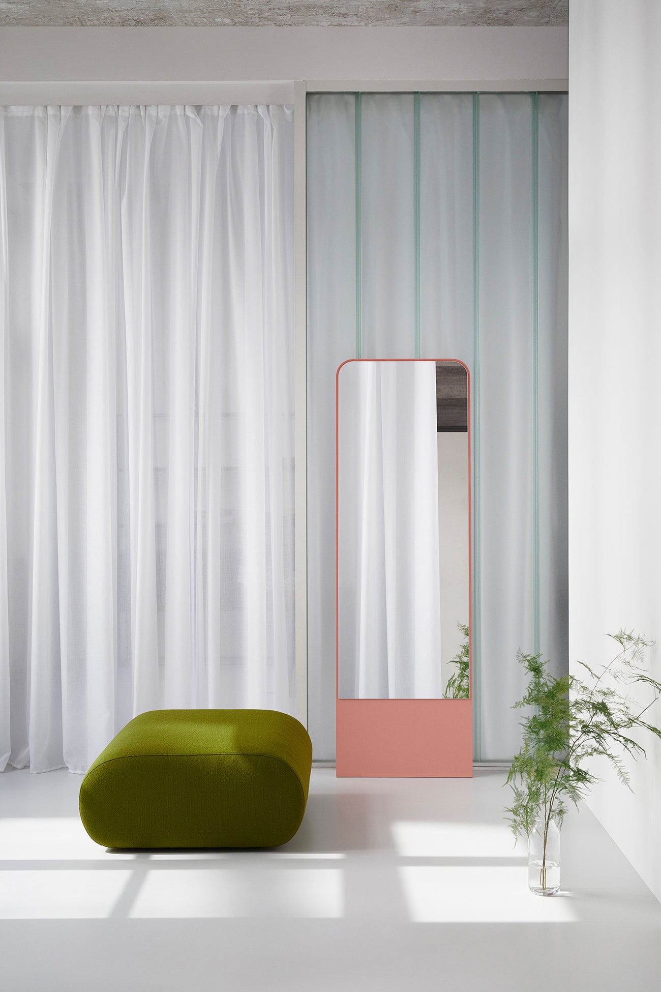 LUV INTERIOR HAMBURG - Friedrich Spiegel