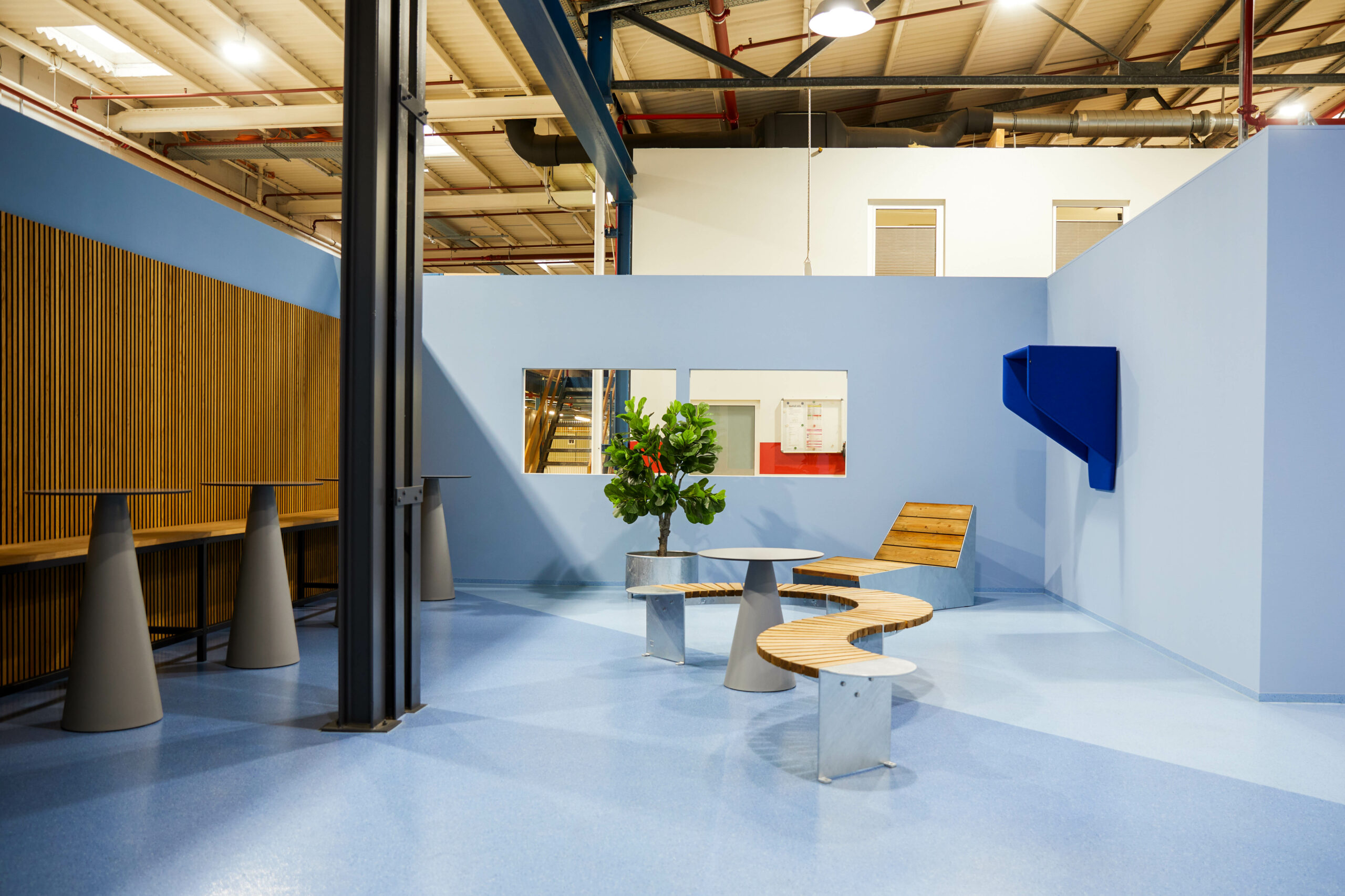 LUV INTERIOR HAMBURG - Fricke Logistik LUV INTERIOR HAMBURG - Fricke Logistik