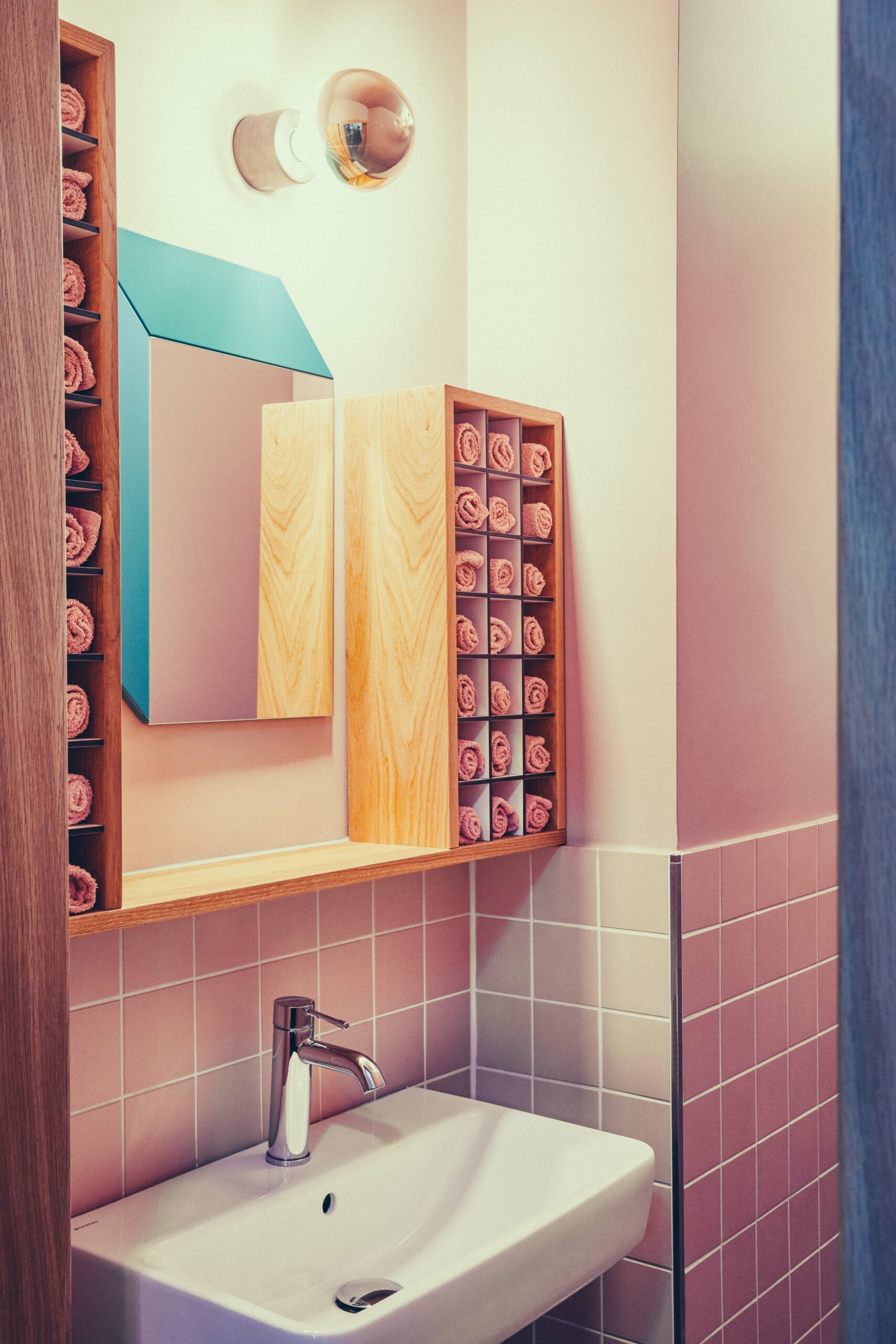 LUV INTERIOR HAMBURG - Rainer Schneider LUV INTERIOR HAMBURG - Rainer Schneider