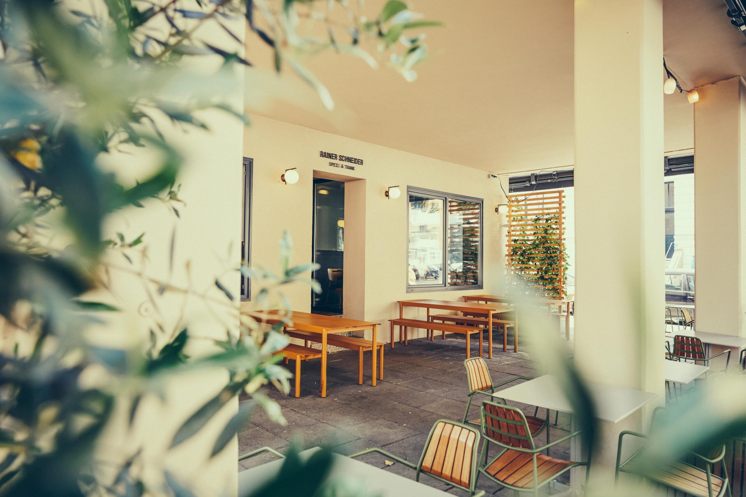 LUV INTERIOR HAMBURG - Rainer Schneider LUV INTERIOR HAMBURG - Rainer Schneider