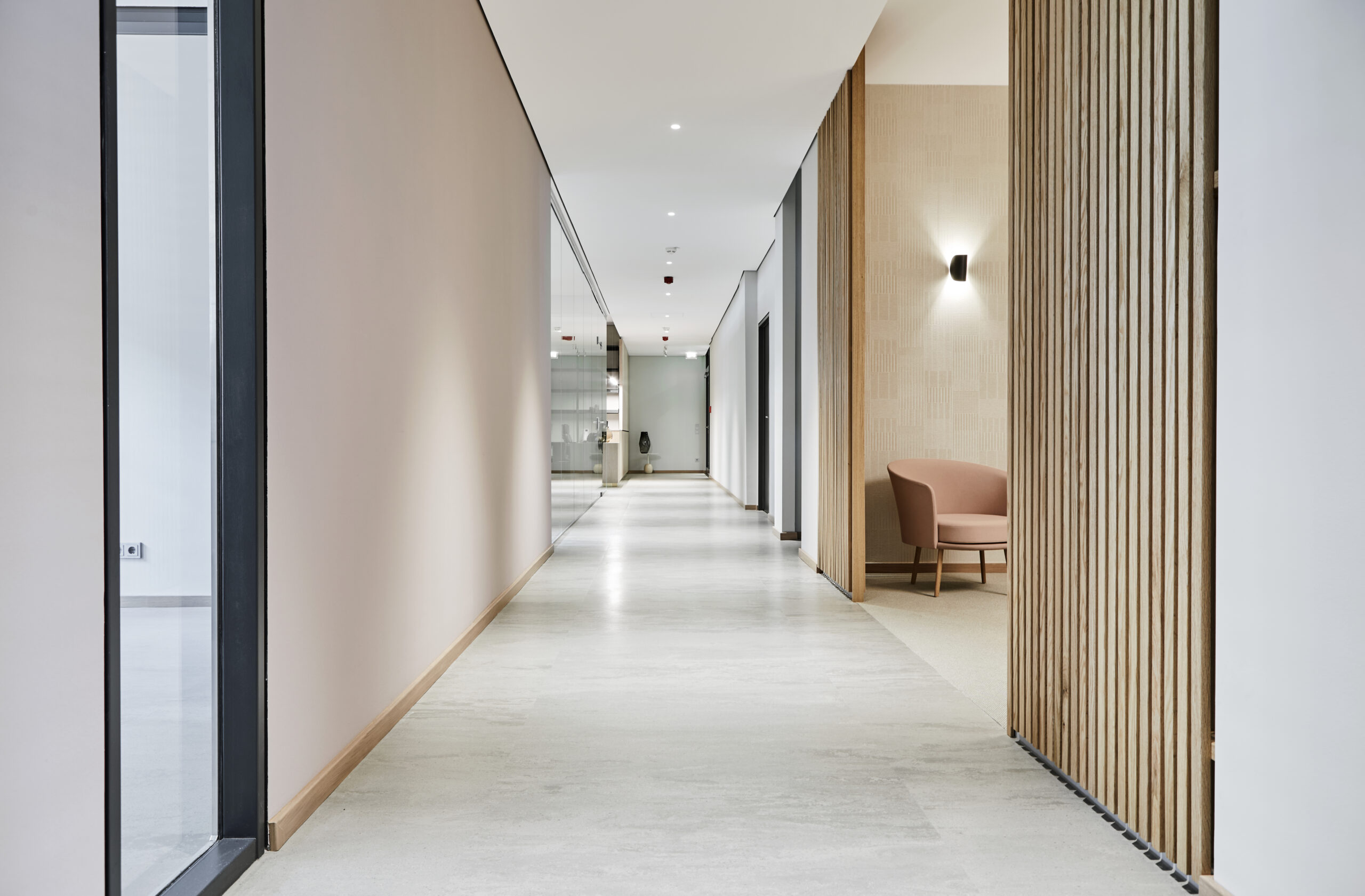 LUV INTERIOR HAMBURG - Zahnarztpraxis Drehbahn LUV INTERIOR HAMBURG - Zahnarztpraxis Drehbahn