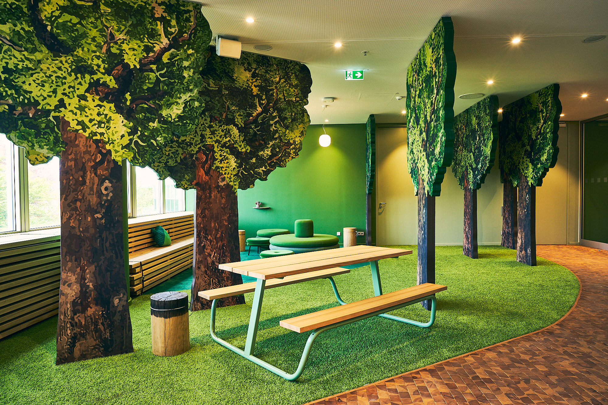 LUV INTERIOR HAMBURG - Otto Social Spaces