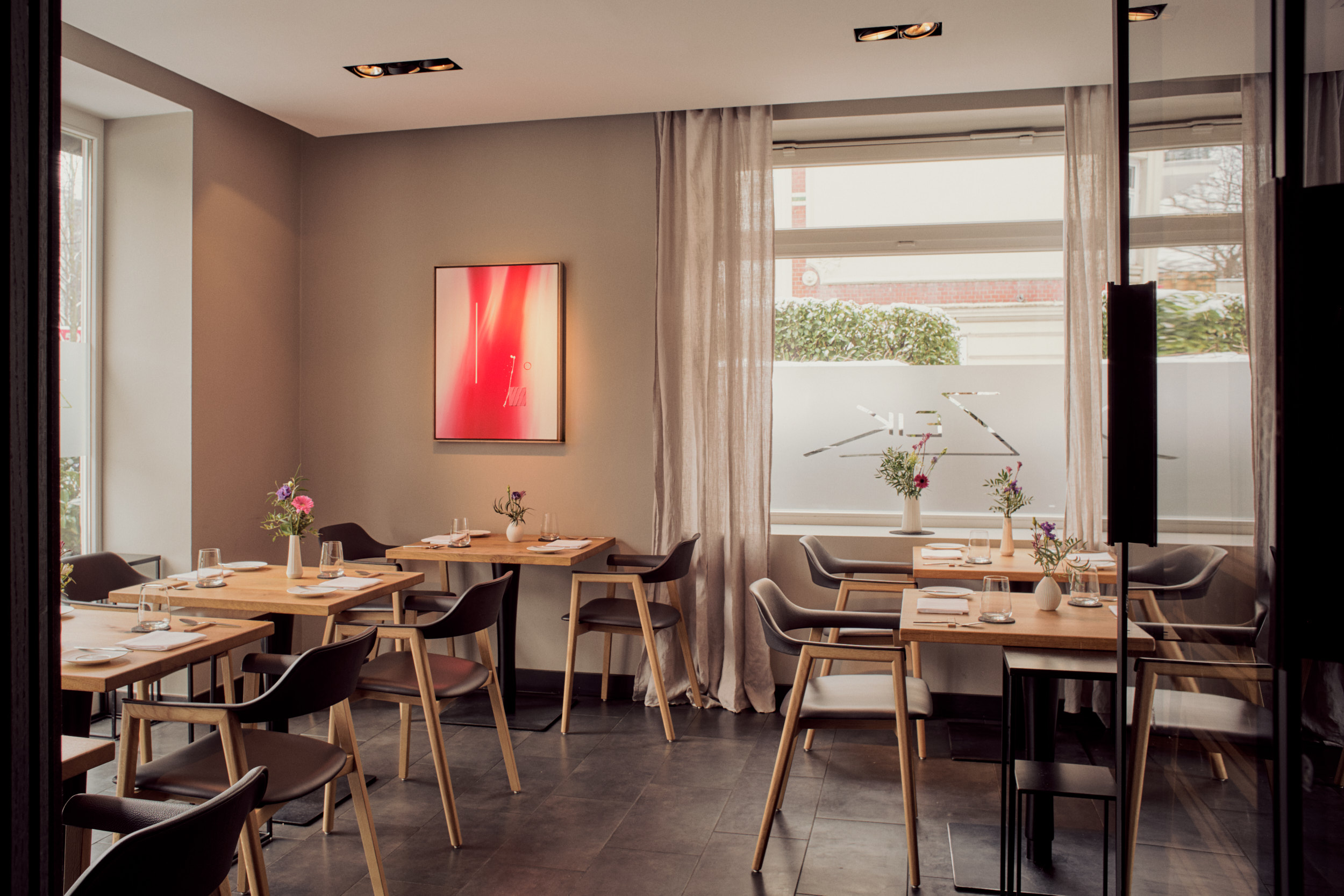 LUV INTERIOR HAMBURG - Restaurant Zeik