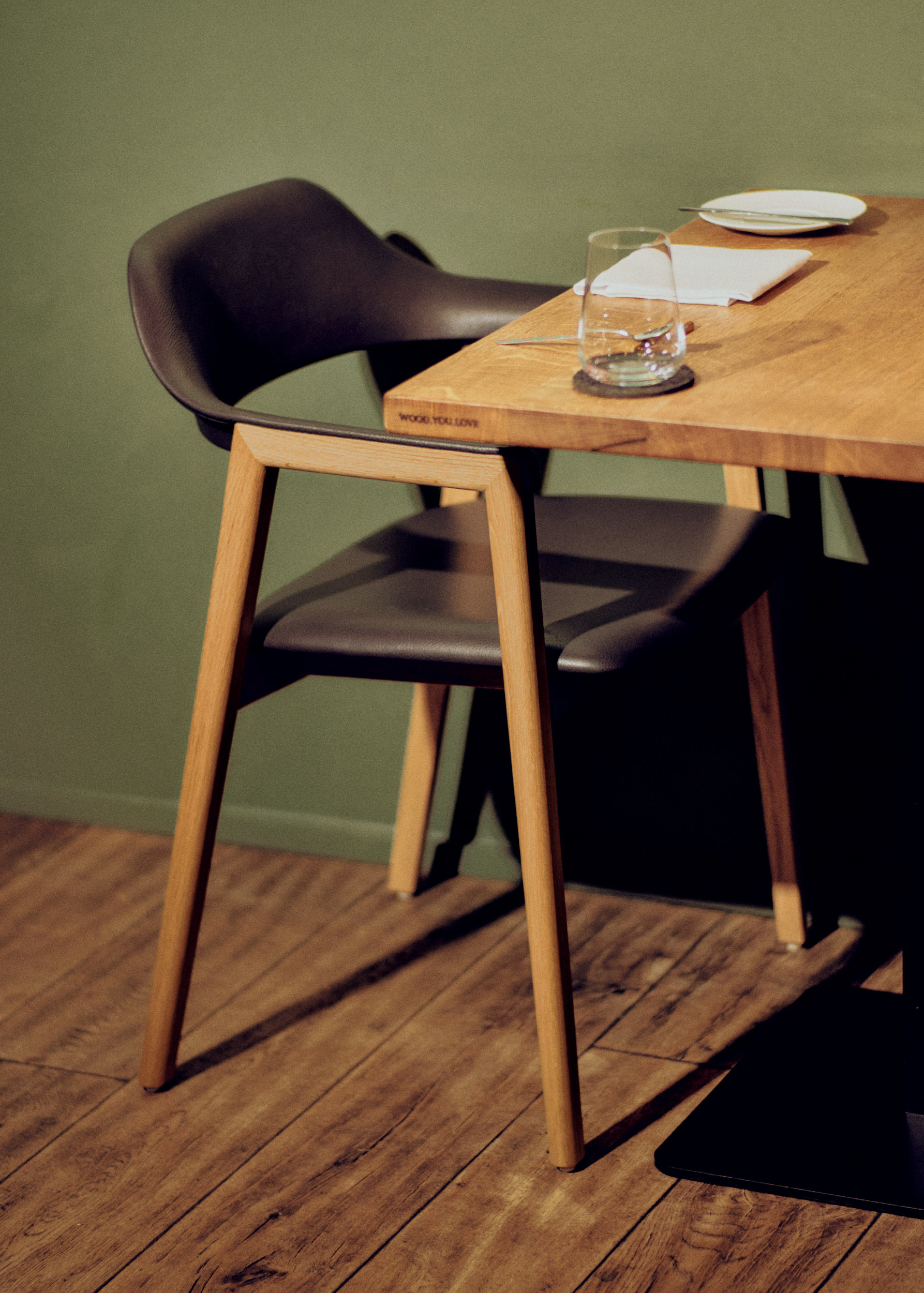 LUV INTERIOR HAMBURG - Restaurant Zeik